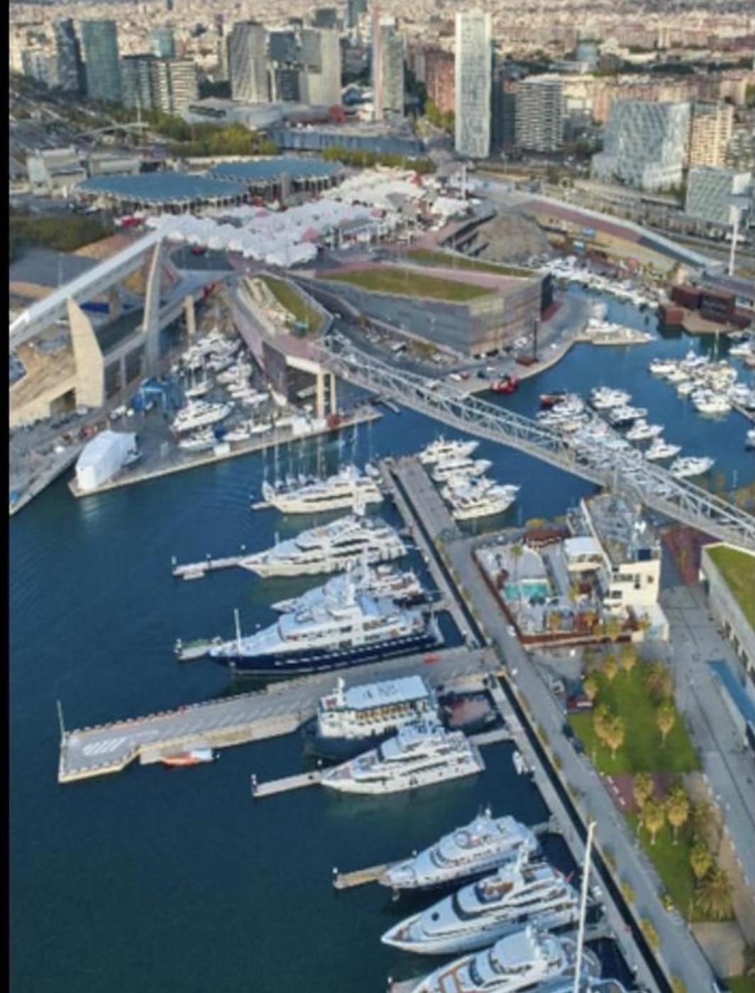 Cozy Yacht Lodge In Barcelona With Boat Tour Option Sant Adria de Besos Exterior photo